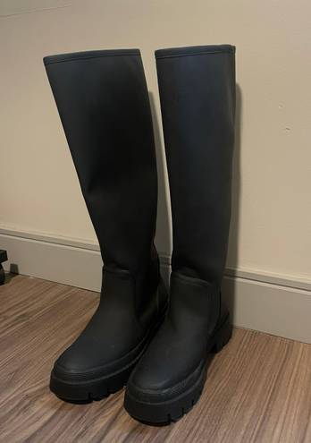 Knee High Boots Size 8.5