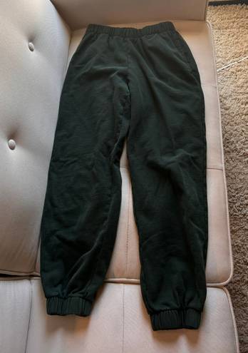 Brandy Melville Green Rosa Sweatpants
