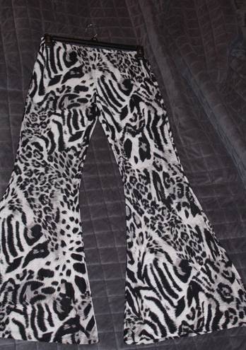 Chatoyant Bellbottom Pull On Pants XL Animal Print