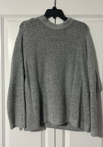 American Eagle Outfitters Sweater