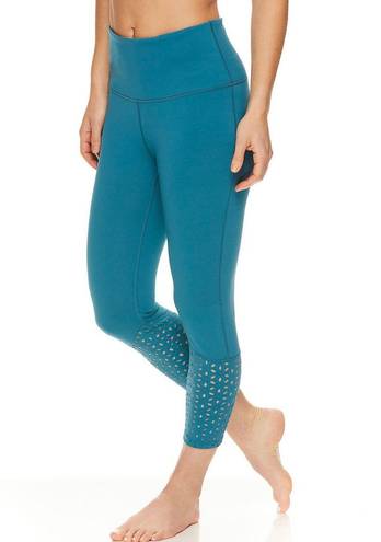 Gaiam Cropped Cut Out Leggings