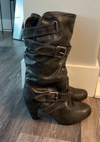 Relativity Vintage 90s Boots