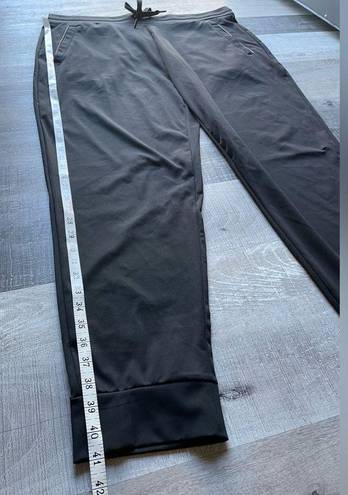 32 Degrees Heat NWT  Women’s Size XL Black Joggers with Front and Back Pockets