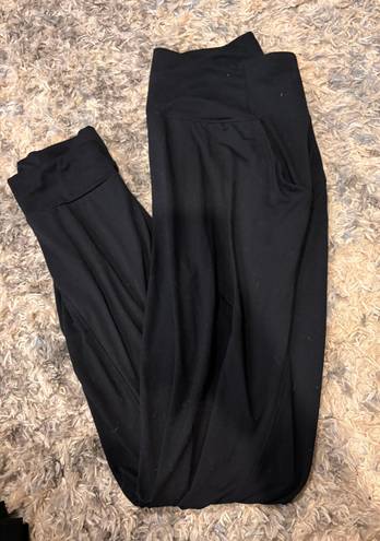 All In Motion Women’s black joggers