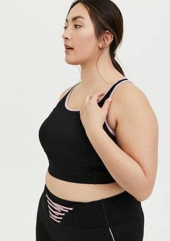 Torrid  Active Lattice Racerback Wicking Sports Bra Scoop Neck Black Pink 3