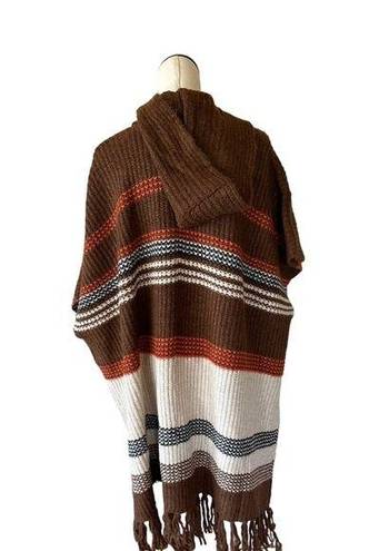 Free People NWT  Leslie Poncho One SIZE