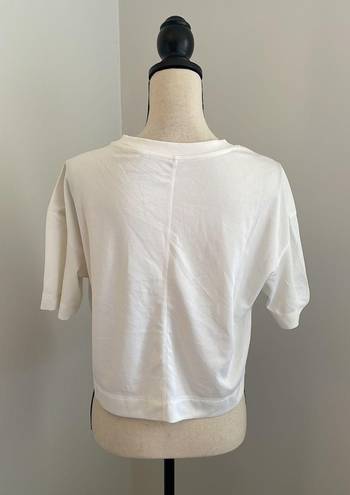 Everlane The Perform Tee White Athleisure Moisture Wicking Oversized Shirt small