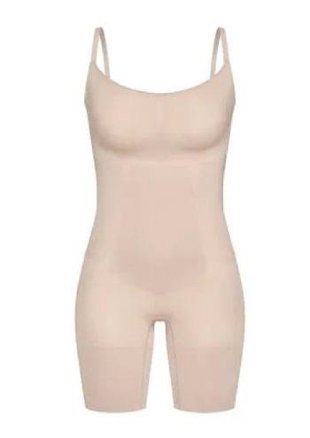 Spanx  Women's OnCore Mid-Thigh Bodysuit  Sz. L Nude SS1715 One Piece Slimming