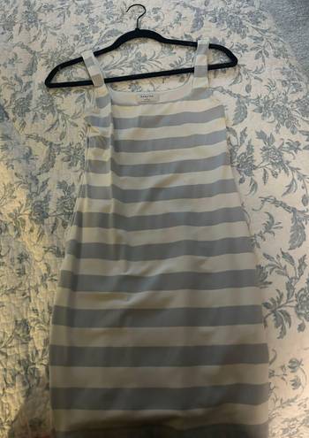 Aritzia Contour Dress