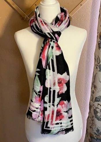 Liz Claiborne NWT  Floral Scarf