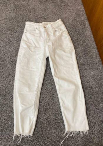 American Eagle Outfitters White Mom Jeans ★