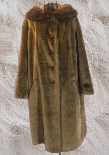 Unique Vintage Vintage Exclusive Lurotta by Career Originals Faux Fur Size Medium