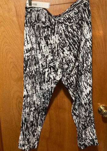 DKNY C Cropped Black & White Pants