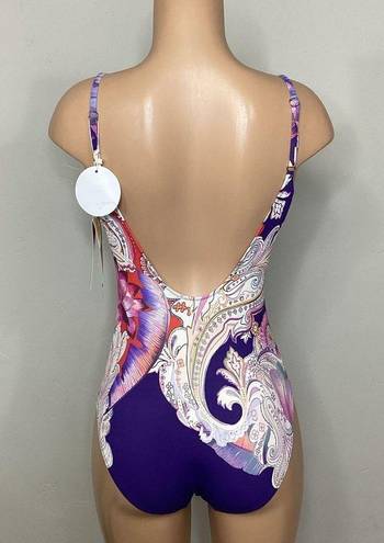 Gottex New.  Paisley V-neck contour swimsuit