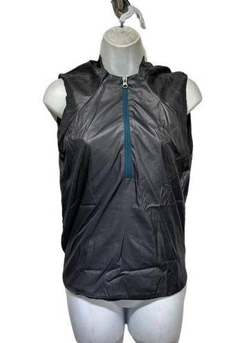 Maaji  activewear gray zip vest Size S