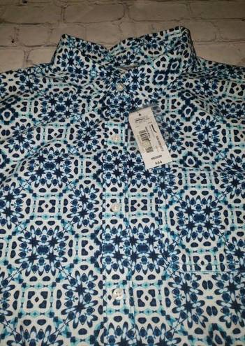 East 5th 𝅺NWT  Avenue Women's Size Medium Button-Up Blouse