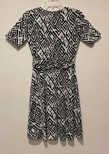 Donna Morgan - Black and White Dress