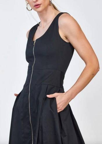 Hunter Bell NWT  Thompson Dress Size Medium /8 Black