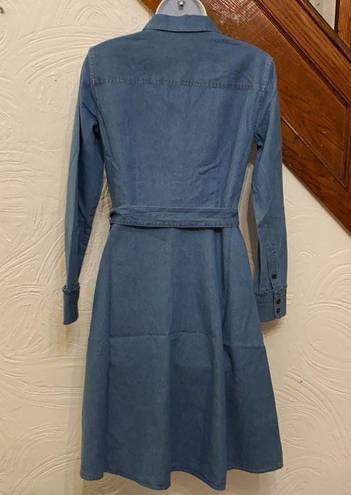 Draper James NWT  Chambray Shirtdress