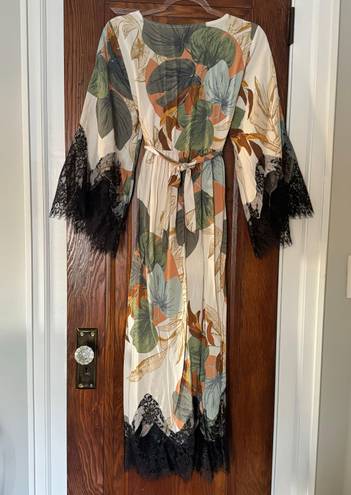 Boho Floral Print Robe with Lace Details Size S Multi