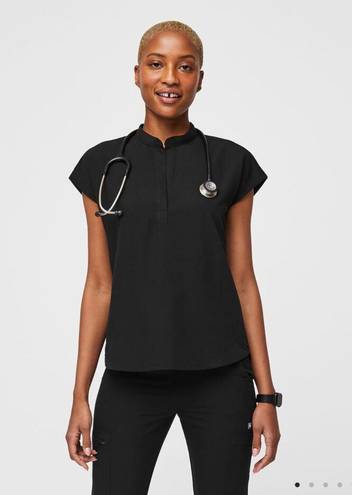 FIGS Scrub Top