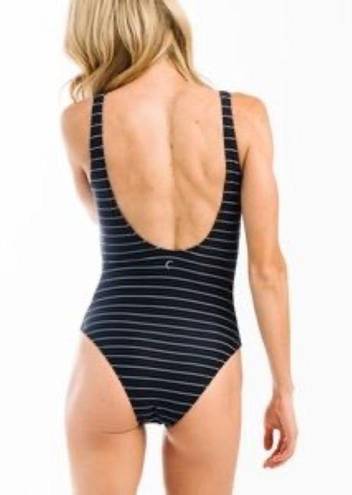 Zyia  Active Stripe Simplicity One Piece Swimsuit Large