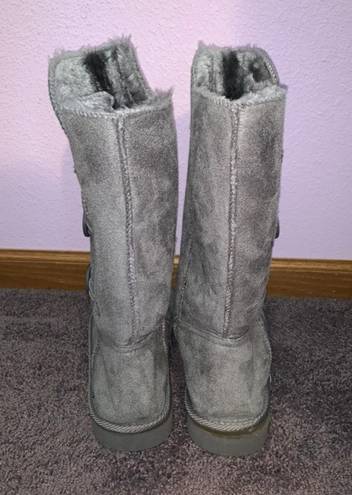 Gray Winter Boots Size 11