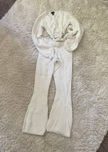 Forever 21 White Sherpa Set