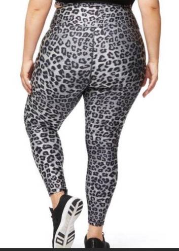 Good American Leggings Snow Leopard Print 7/8 Length Size 6 (3XL) NWT