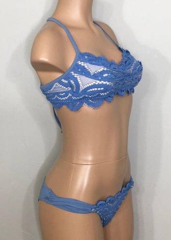 PilyQ  sky blue lace bikini. S/M. NWT