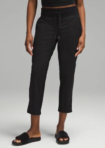 Lululemon Black Capris