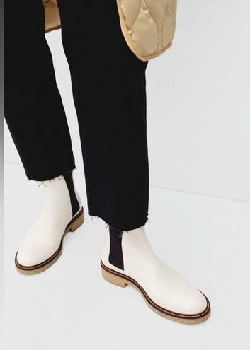 Everlane NWOT  The Chelsea Boot