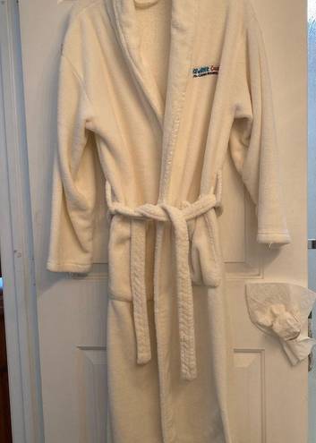 Fluffy White Colorado Belle Resort Spa Robe M/L Size M