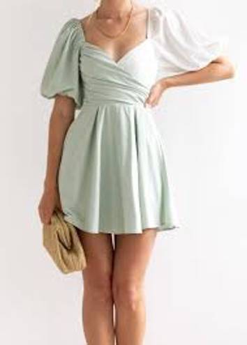 Here Comes the Sun NWT- pistachio and white short sleeve mini dress