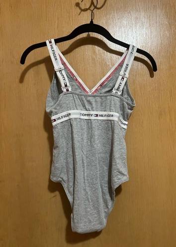 Tommy Hilfiger  x Uo Crisscross Bodysuit - Grey sizes small