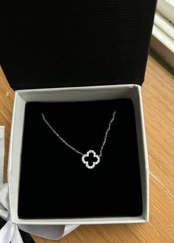 Clover Necklace Silver