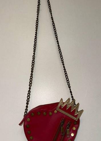 Disney  Store Descendants Evie Crossbody HandBag Red Evil Queen Heart Maleficent