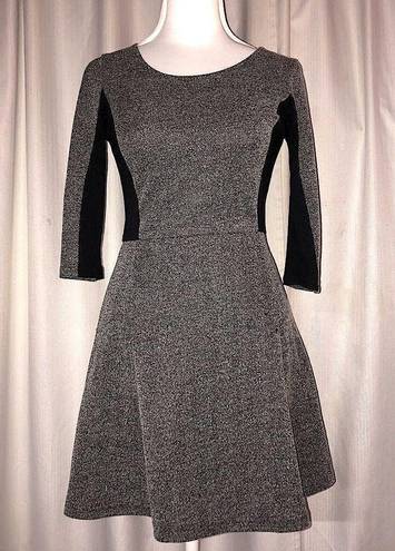 Divided  3/4 sleeve tweed dress size 4