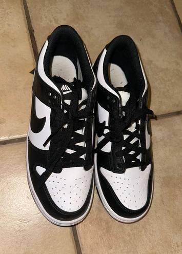 Nike Panda Dunks