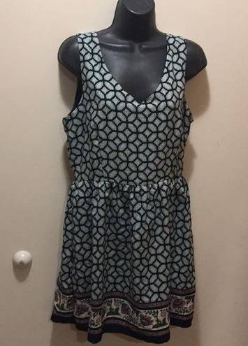 One Clothing Patterned Dress Tiled