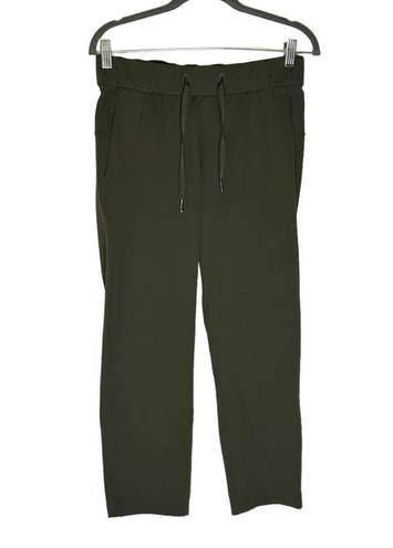 Lululemon  On The Fly Green Cropped Workout Jogger Pants Size 6