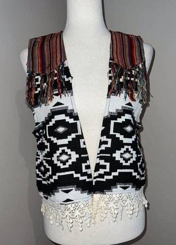 Gimmicks by BKE Funky BKE Gimmicks Boho Aztec Fringed Vest!