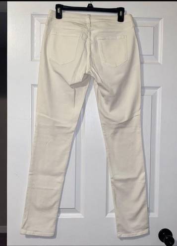 Arizona Jean Company JCPenney Off white/ cream Size 9 Skinny Jeans Jegging Arizona Jean Co 