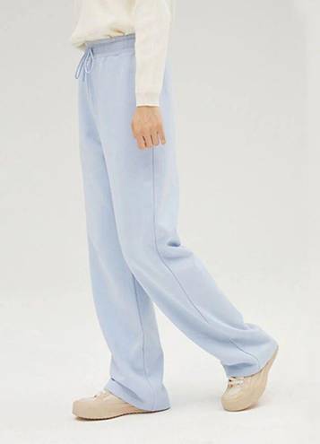 Billabong New.  sky blue wide leg sweat pants. Small. Retails $59