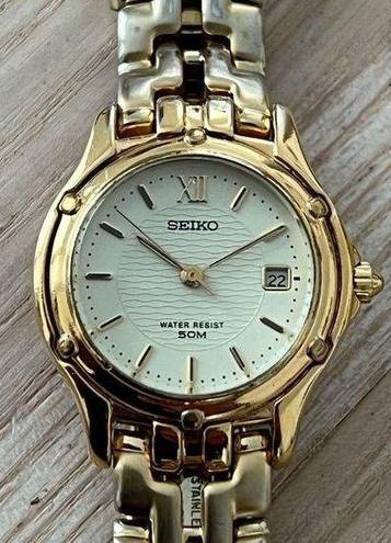 Seiko  Vintage Ladies Watch Gold-Tone Bracelet Case Dial Hands New Crystal