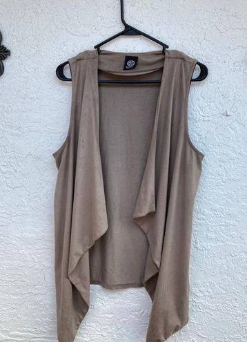 Bobeau size L brown suede Vest