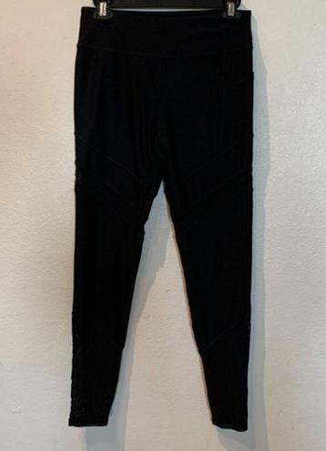 Gottex Women's Athleisure  Black Mesh Leggings Size Medium EUC #6791