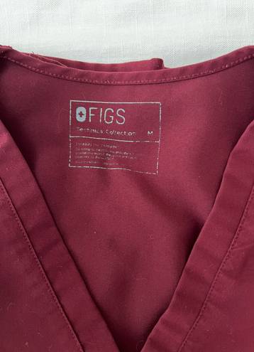 FIGS Scrubs Set