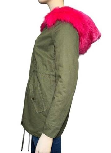 Vera & Lucy  Women’s Size S Green Pink Faux Shearling Lining & Hood Parka Jacket