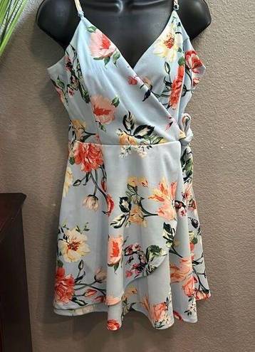 Trixxi  floral spaghetti strap spring/summer dress size large ￼￼